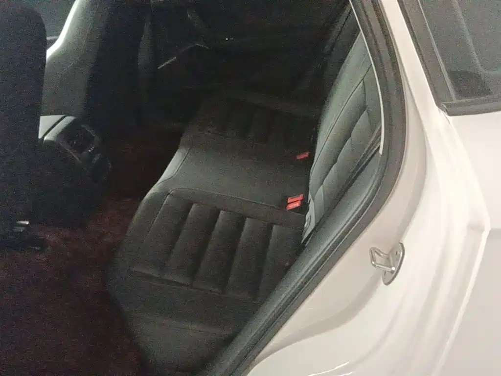 Volkswagen Tharu 2019 280TSI 2WD Comfort Edition China VI фото 17