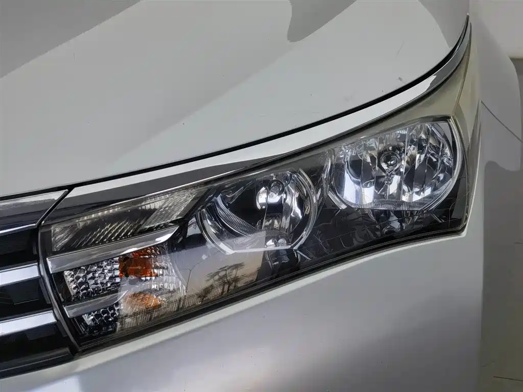 Toyota Corolla 2017 1.2T Manual GL фото 7