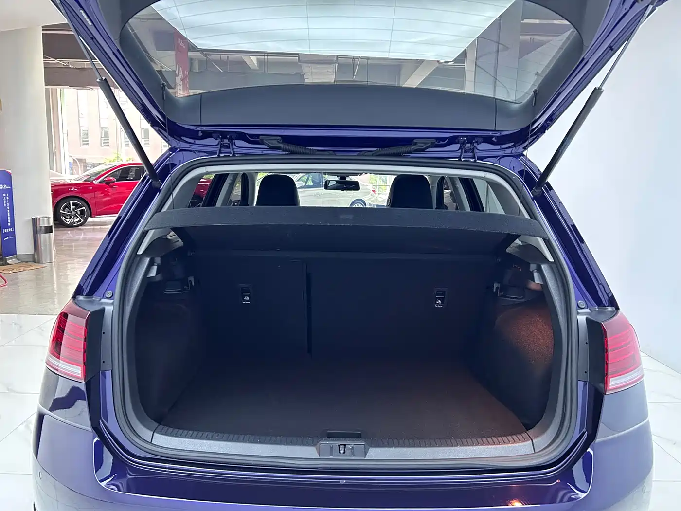 Volkswagen Golf 2020 Beloved Edition 280TSI DSG Comfort фото 22