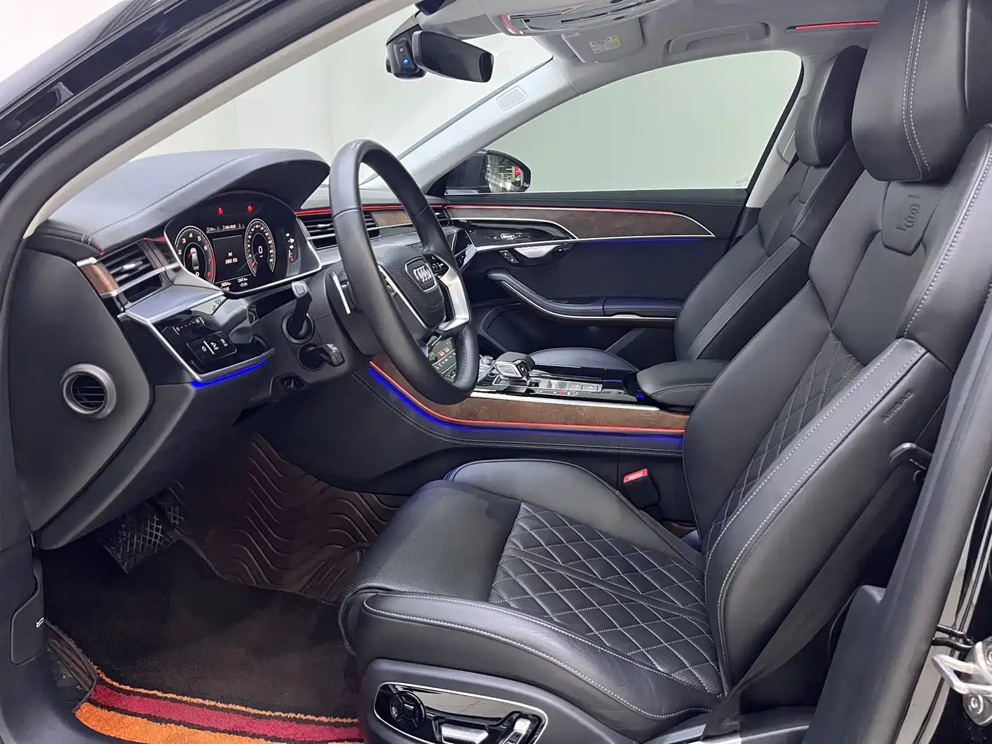 Audi A8 2023 A8L 50 TFSI quattro Premium фото 15