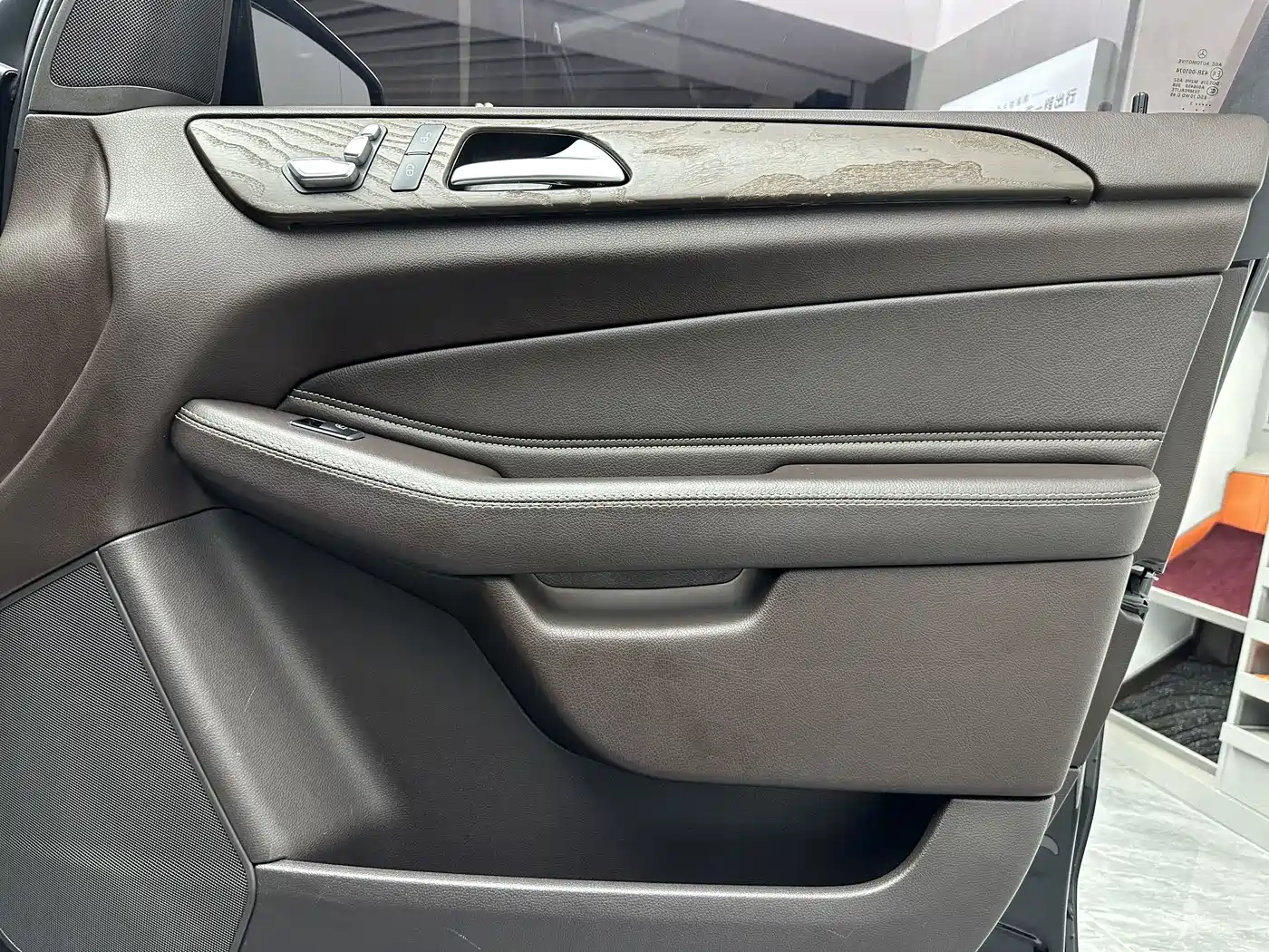 Mercedes-Benz GLE 2016 GLE 320 4MATIC Luxury фото 25