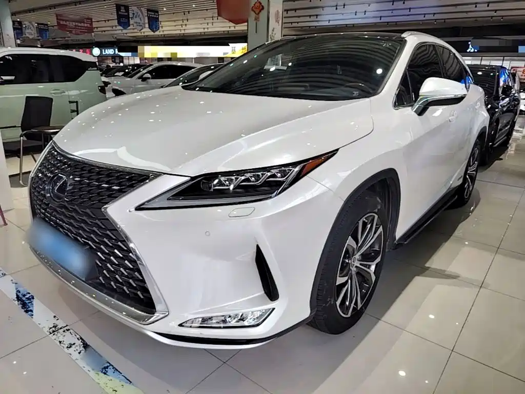 Фото 2 - Lexus RX