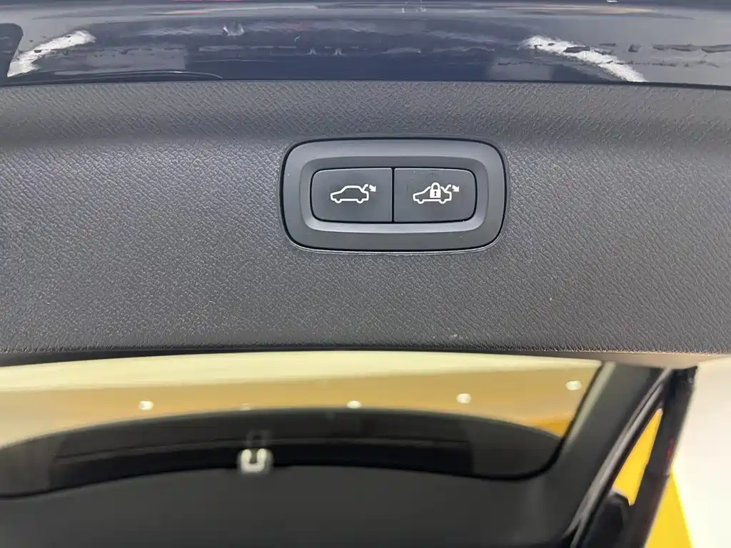 Volvo XC90 2011 2021 B5 Smart Drive Luxury 5-seater