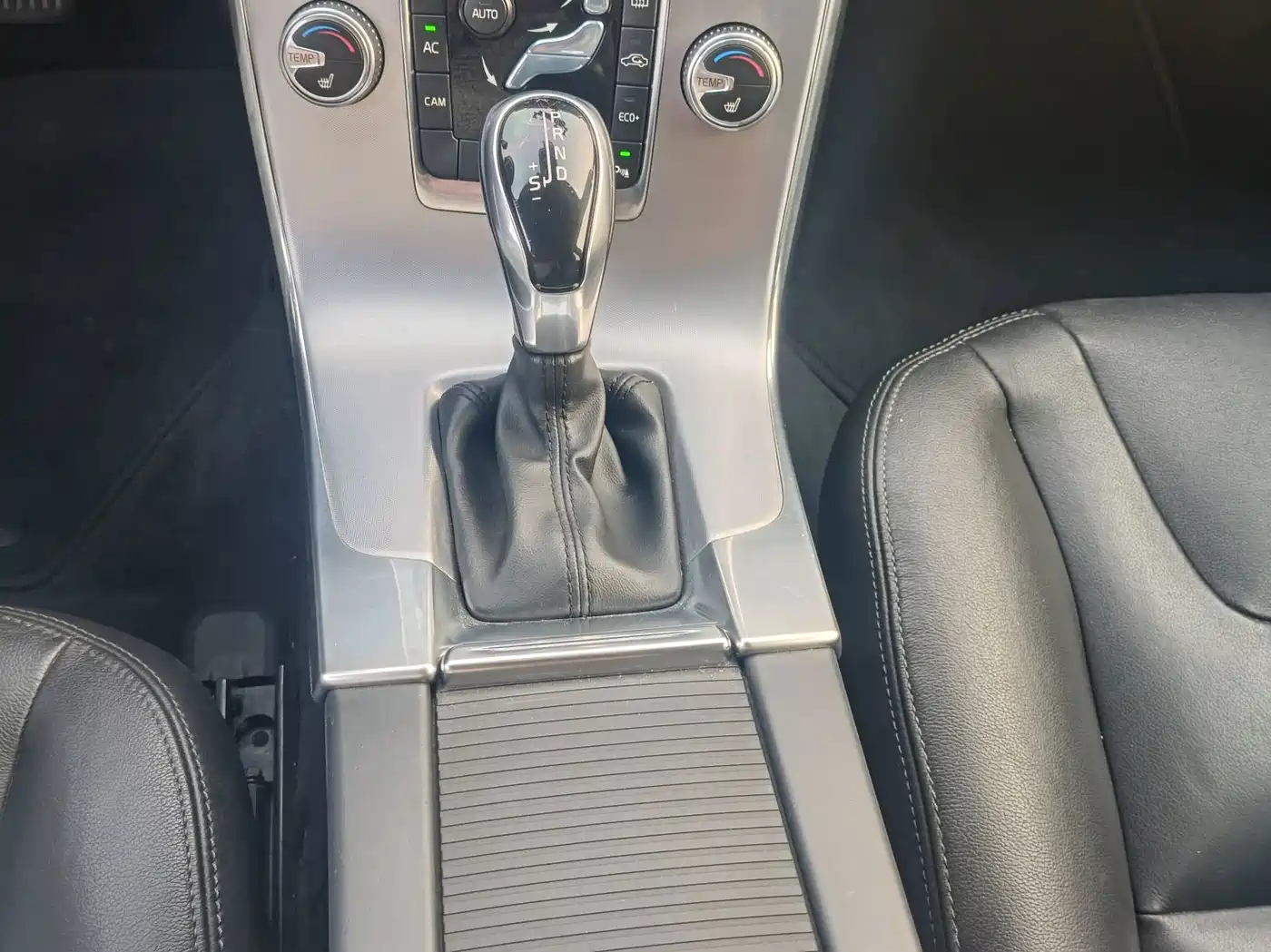 Volvo V60 2016 2017 T5 Zhi Yi Edition China V
