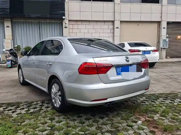 Photo 5 - Volkswagen Lavida