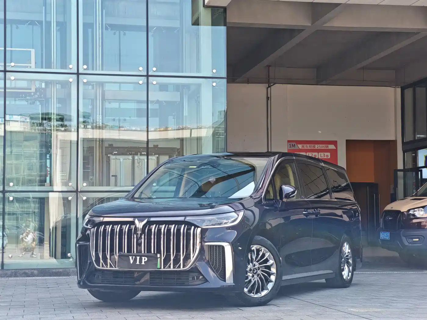 Voyah Auto Voyah Dreamer 2022 Low-carbon Dream+Smart Package фото 2