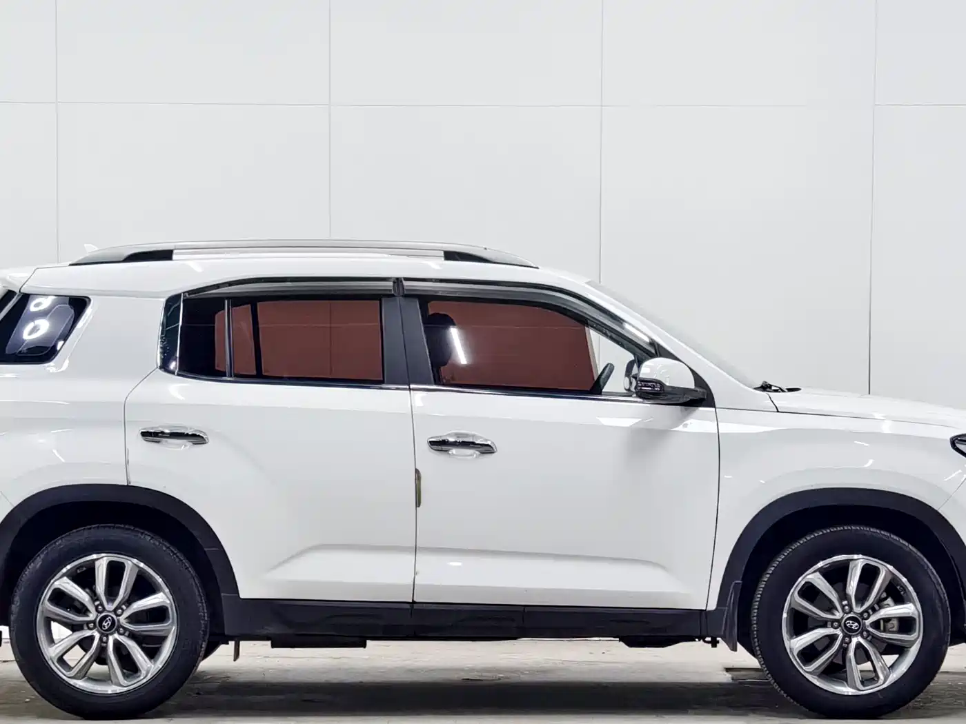 Hyundai Beijing Hyundai ix35 2018 2.0L Automatic 2WD Zhiyong·Enjoyment Edition фото 8