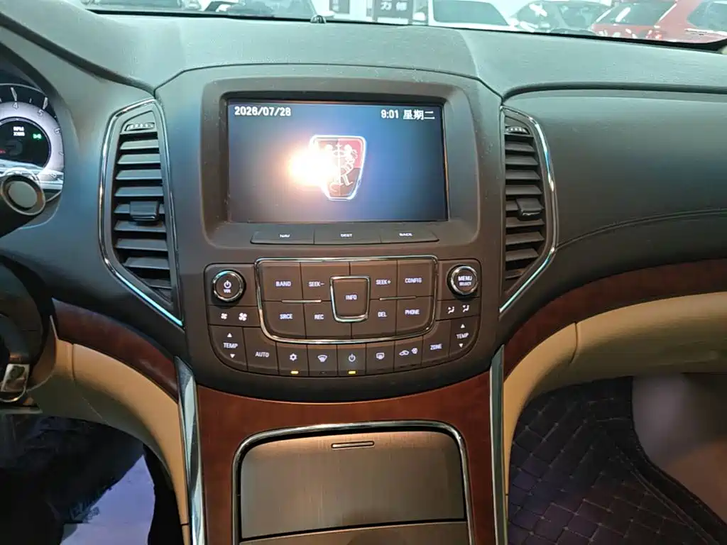 Roewe 950 2015 2012 2.0L Elegance Edition