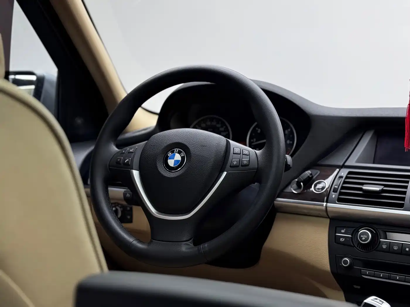 BMW X5 (Import) 2008 2008 Model xDrive48i Luxury Type