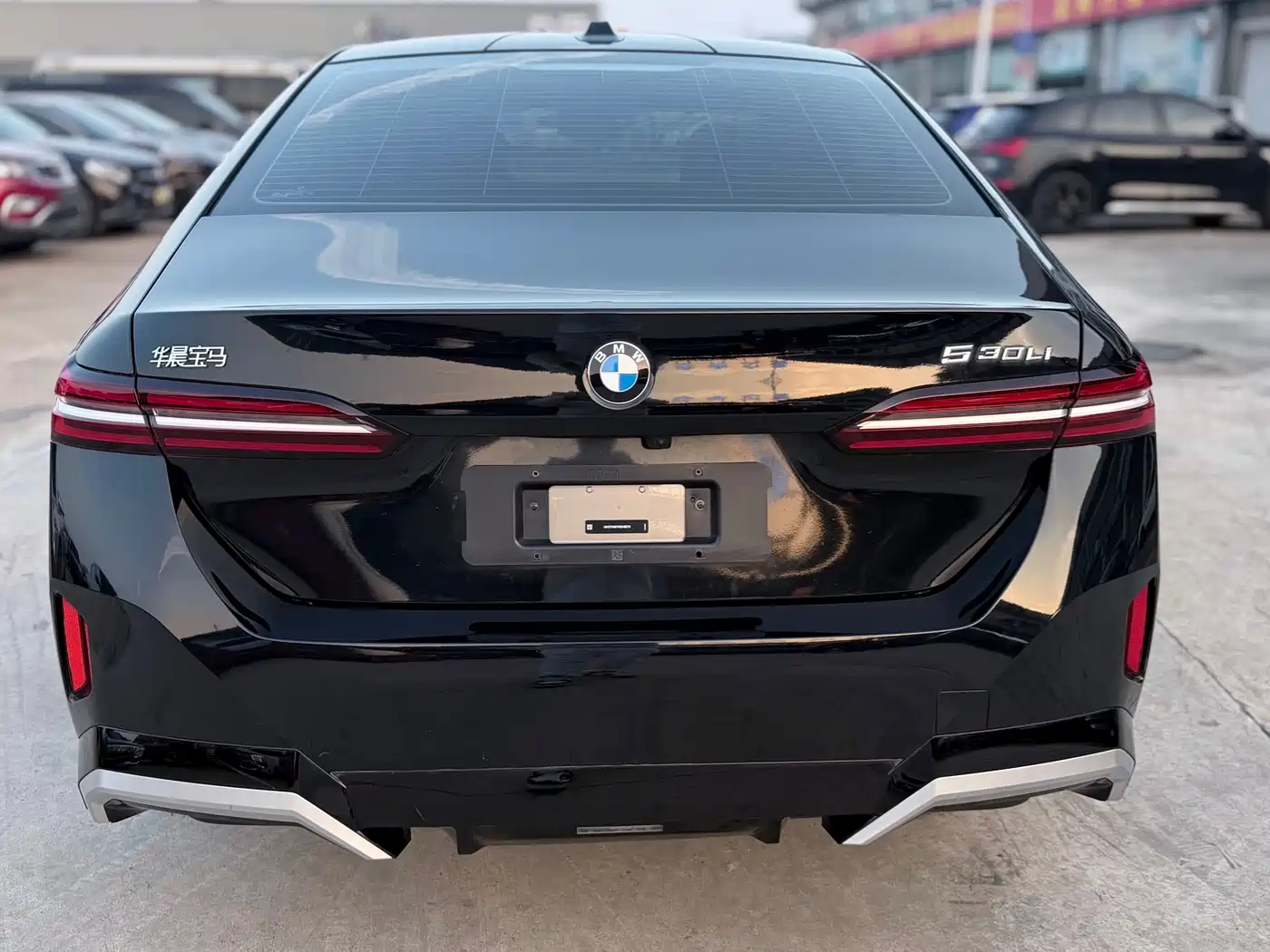 BMW 5 Series 2024 530Li Premium M Sport Package фото 11