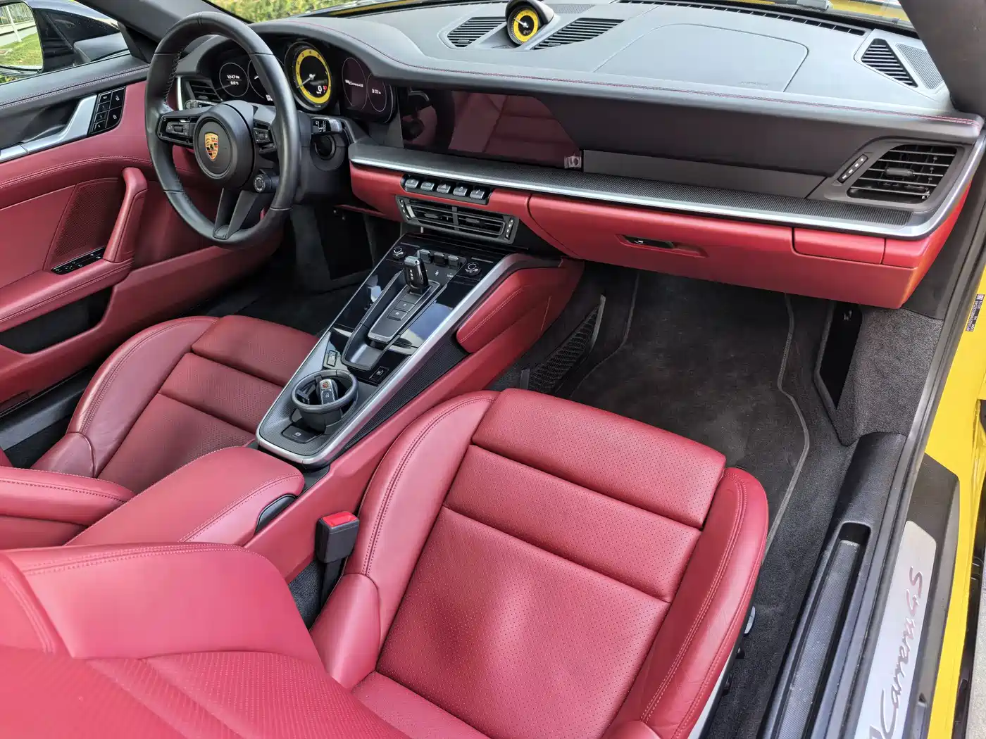 Porsche 911 2019 Carrera 4S 3.0T фото 26