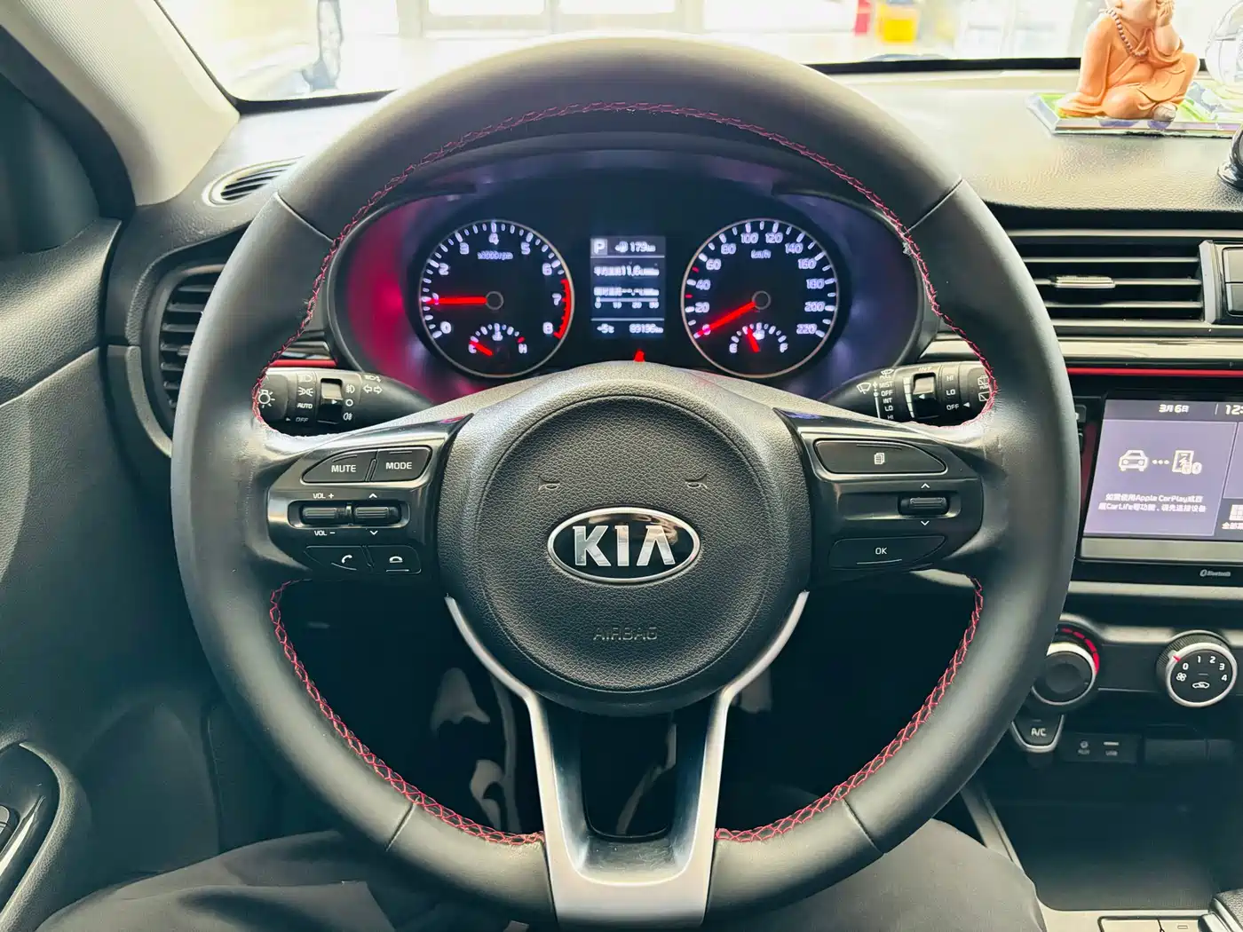 Kia KX CROSS 2018 1.6L Automatic Smart Sunroof Edition фото 18