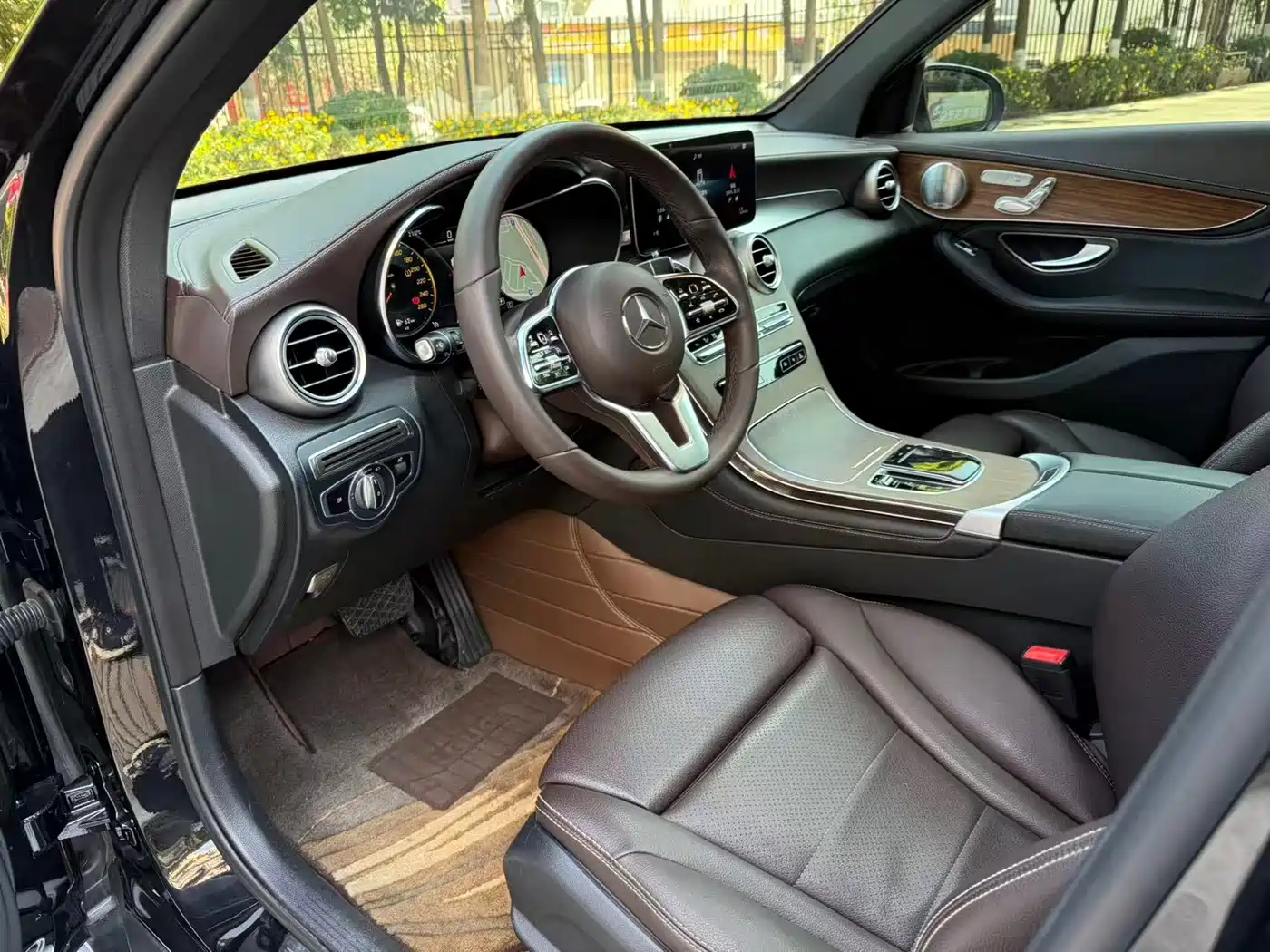 Mercedes-Benz GLC 2020 GLC 300 L 4MATIC Luxury фото 21