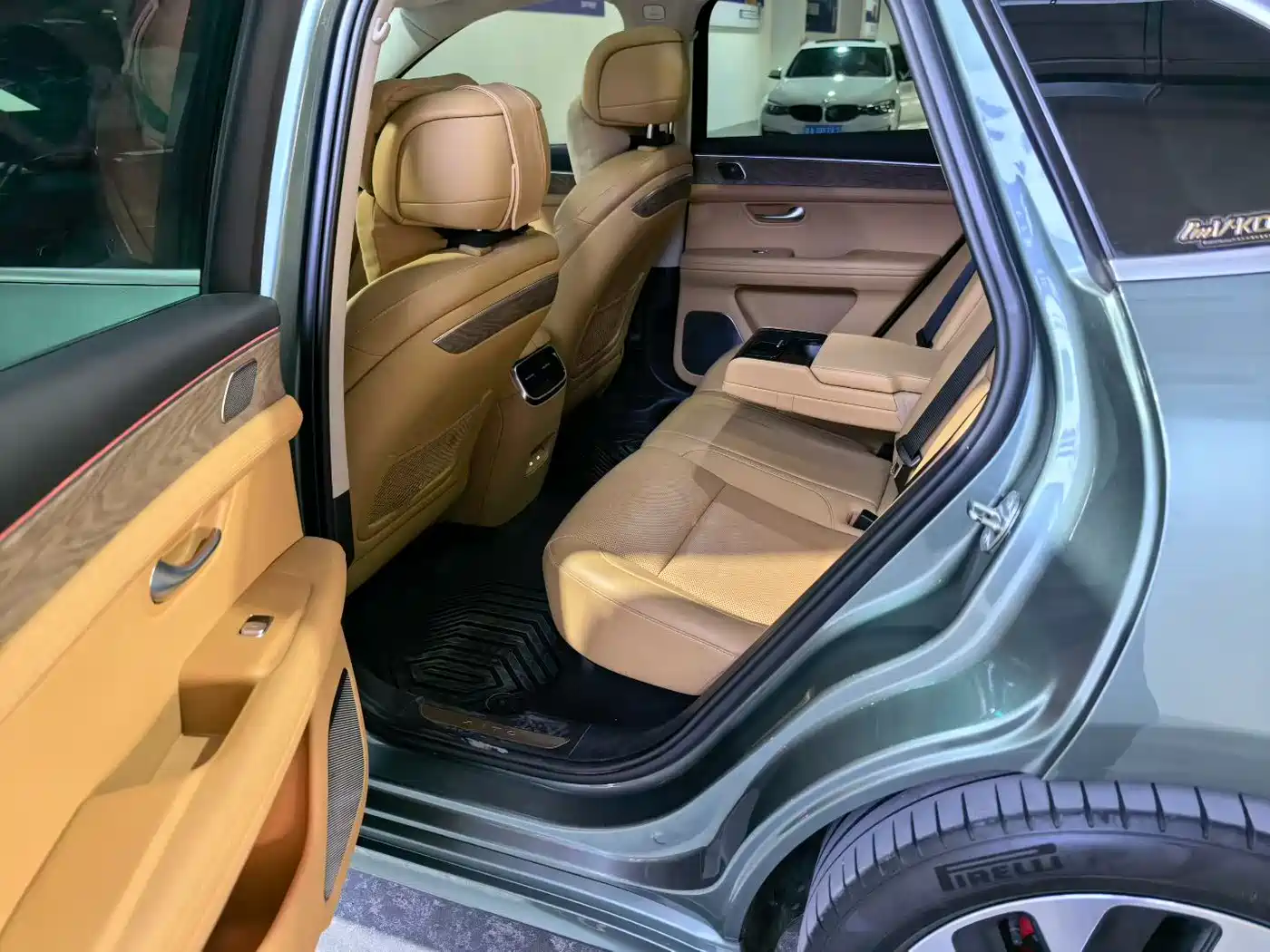 AITO Wenjie AITO M5 2022 Extended Range AWD Ultimate Edition фото 8
