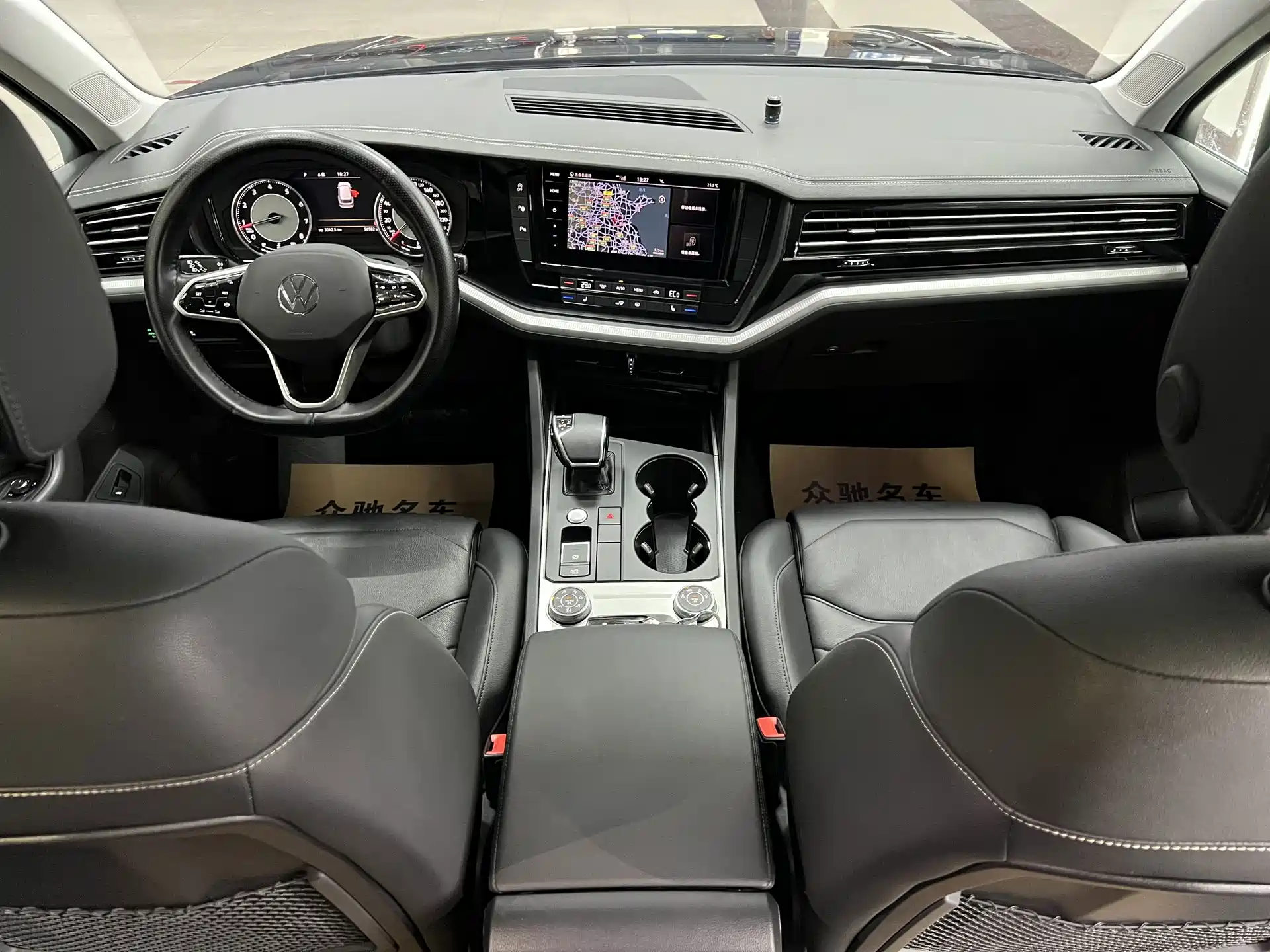 Фото 8 - Volkswagen Touareg