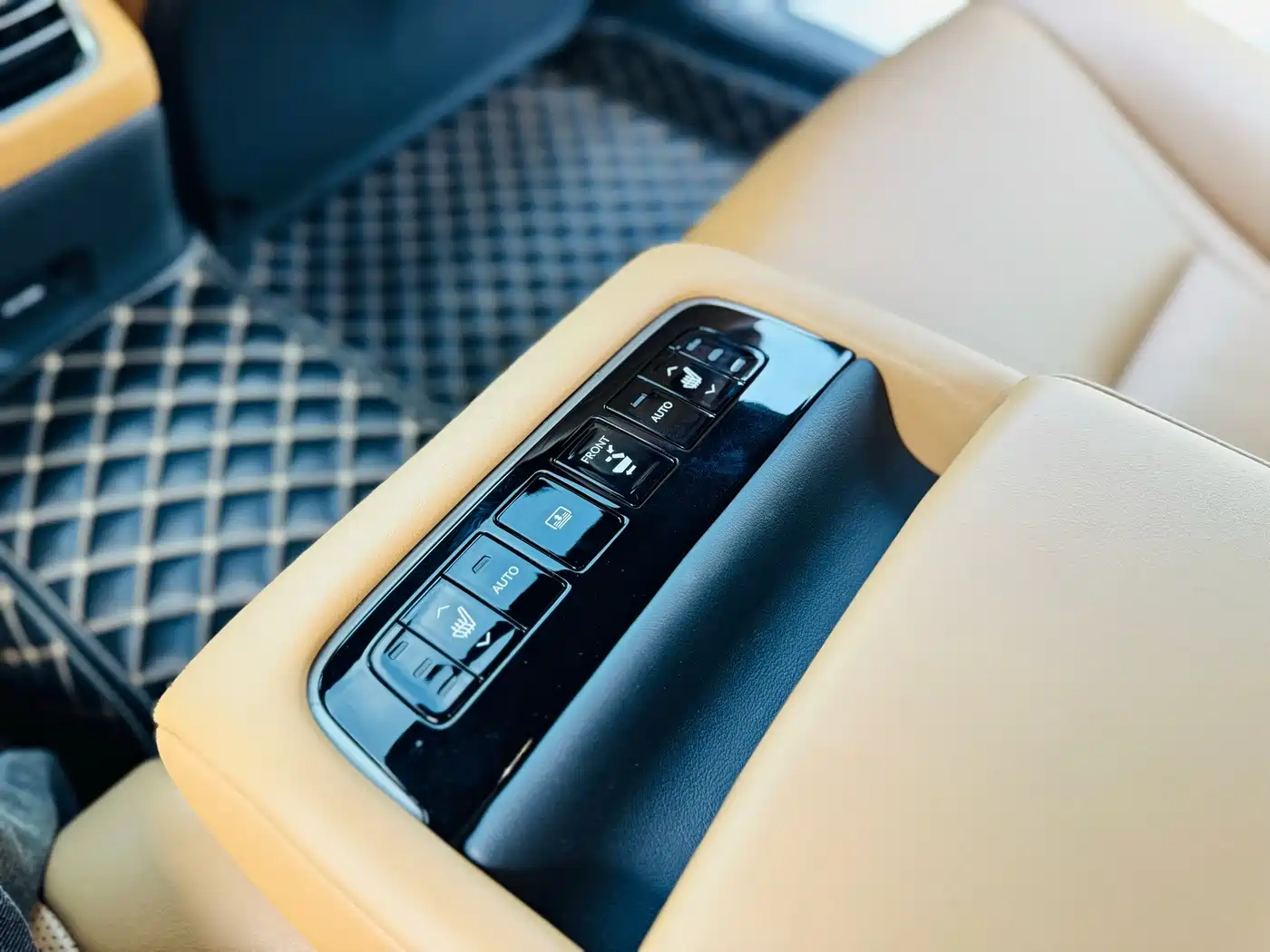 Lexus LS 2022 2021 500h Excellence Edition