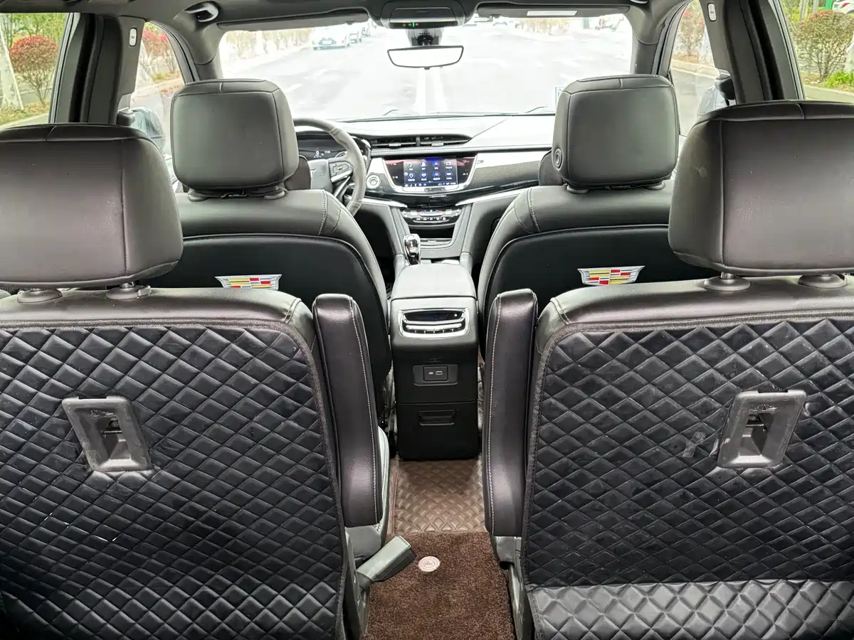 Cadillac XT6 2022 2.0T 6-Seater 4WD Premium Edition фото 24