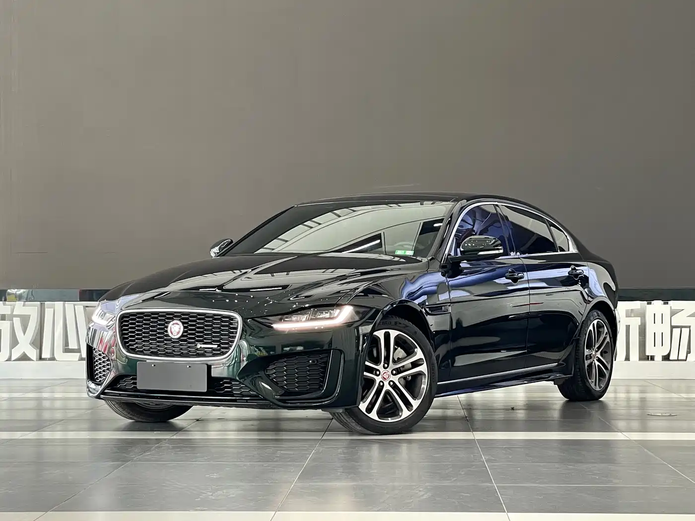 Jaguar XEL 2023 2.0T 250PS R-DYNAMIC S Progressive Sport