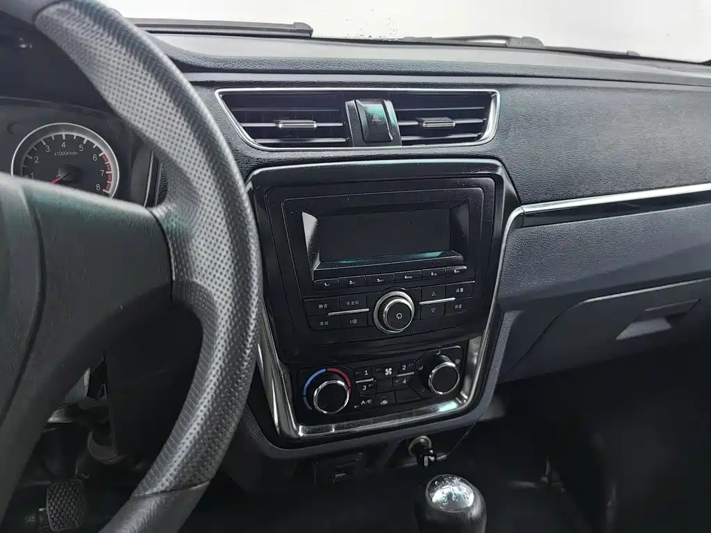 Jinbei Little Sea Lion X30 2019 2018 1.5L Comfort Van DLCG14