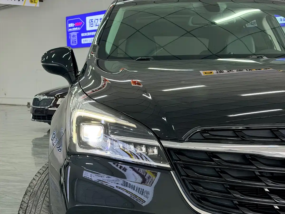 Buick Envision Plus 2021 532T FWD Leading Trim фото 3