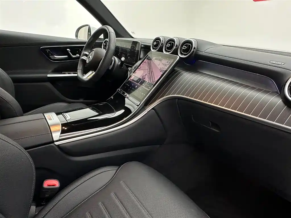 Mercedes-Benz GLC 2023 Facelift GLC 300 L 4MATIC Sport 5-Seater фото 17