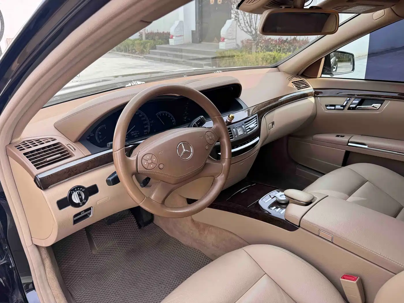 Mercedes-Benz S-Class 2012 S 300 L Business Simplified Edition фото 4