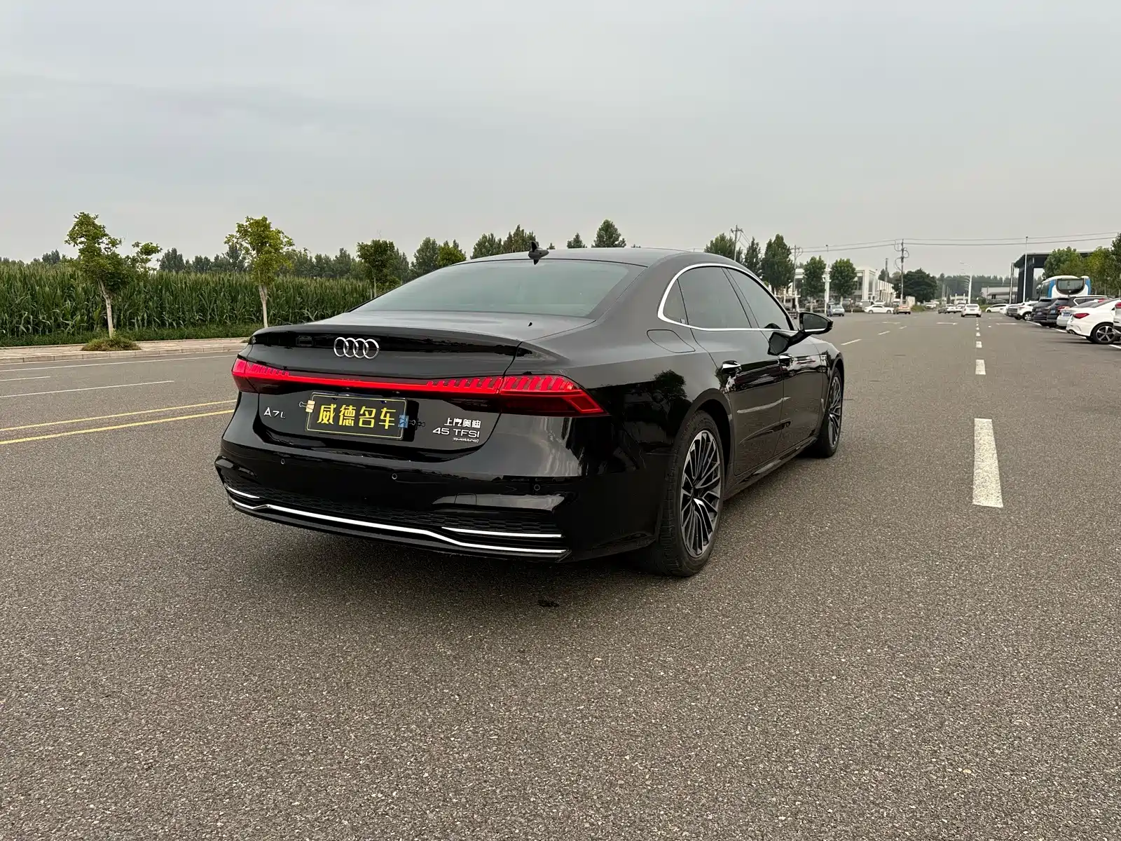 Photo 6 - Audi A7L