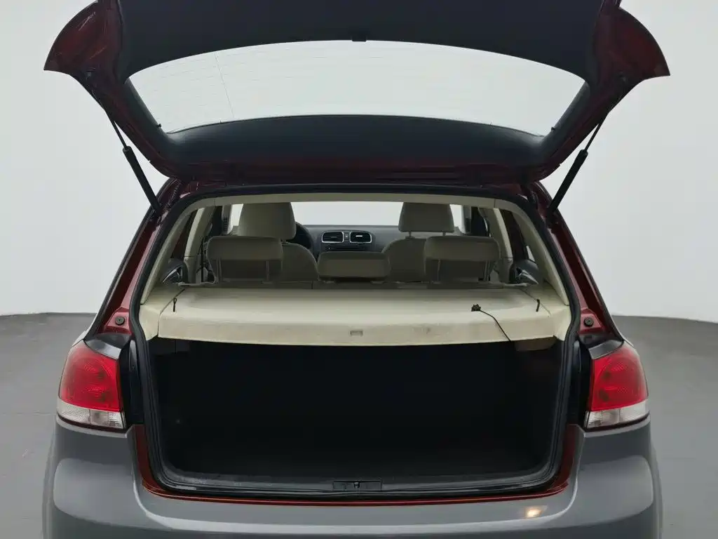 Photo 16 - Volkswagen Golf