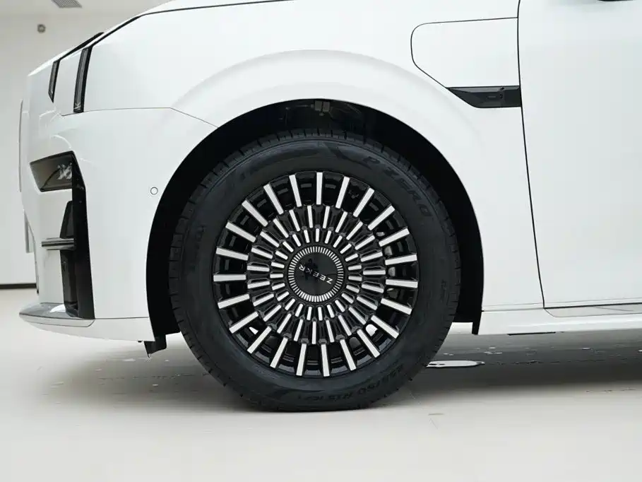 ZEEKR 009 2026 2024 7-Seat Aisle AWD Version 108kWh