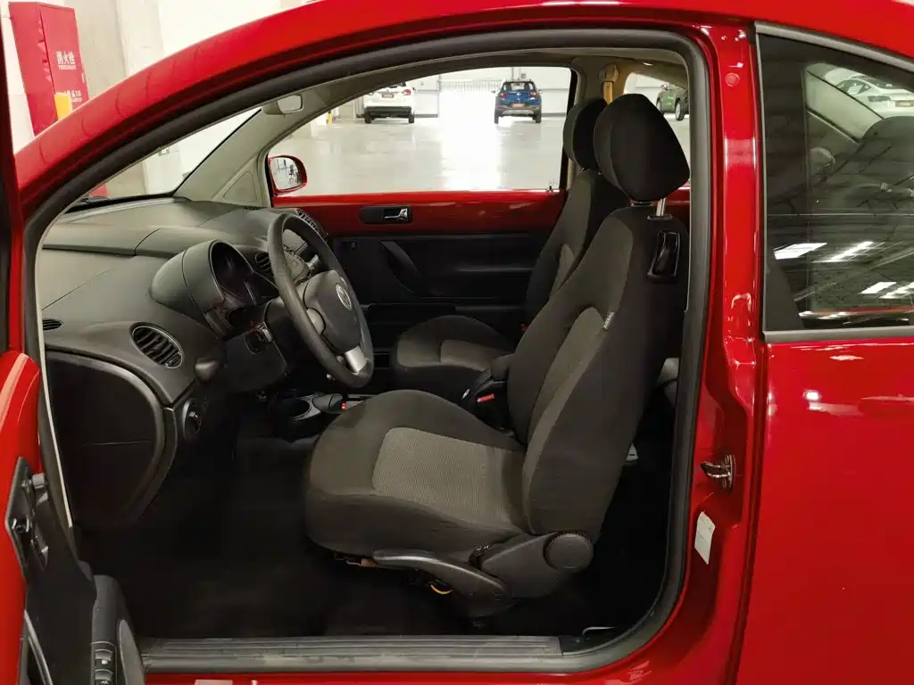 Volkswagen Beetle 2010 2008 2.0 AT Standard