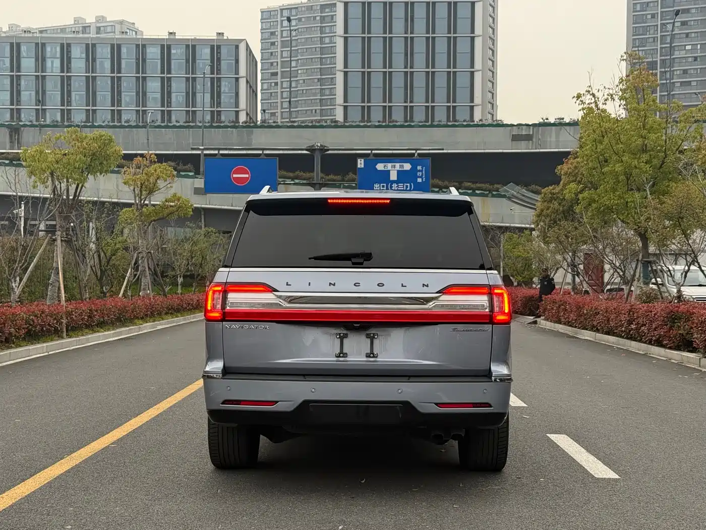 LINCOLN NAVIGATOR