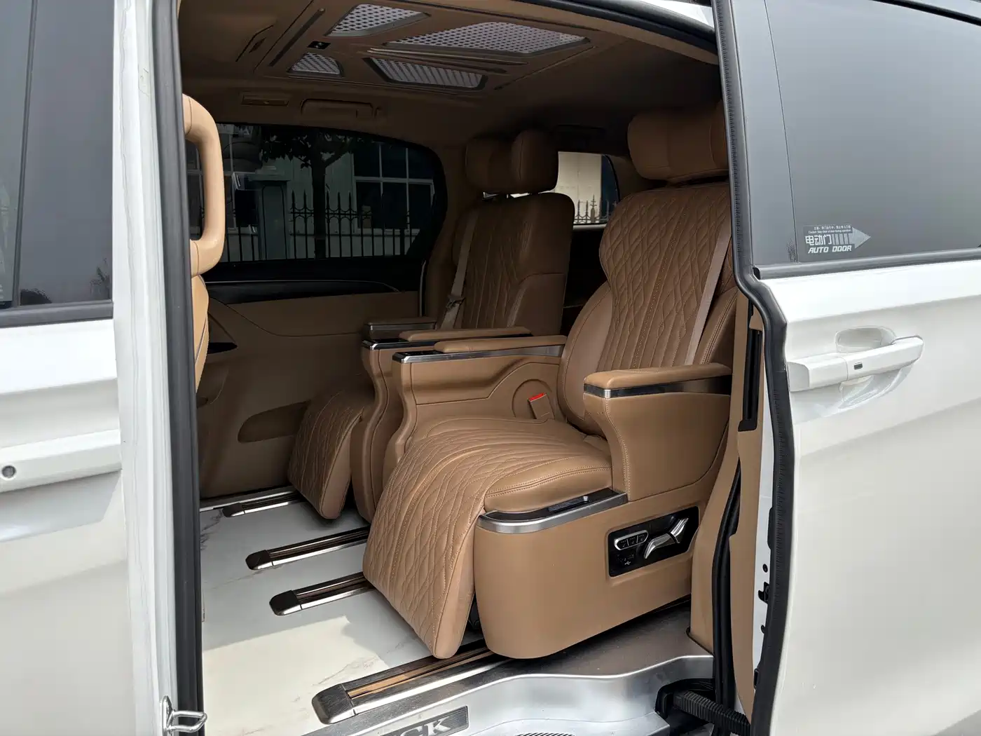 Buick GL8 2020 Model ES Landglory 653T Premium фото 7