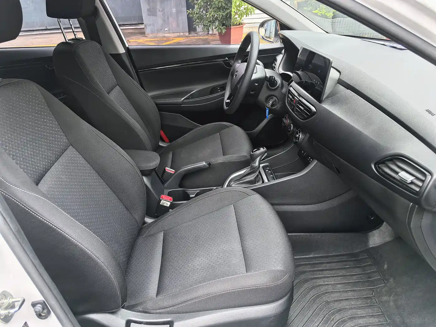 Hyundai Elantra 2018 1.6L Auto Joy GL (China V) фото 14