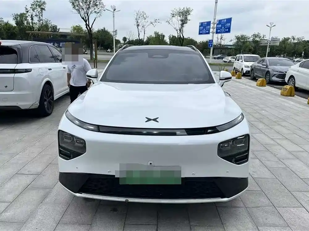 XPeng G9 2023 2024 702 Max