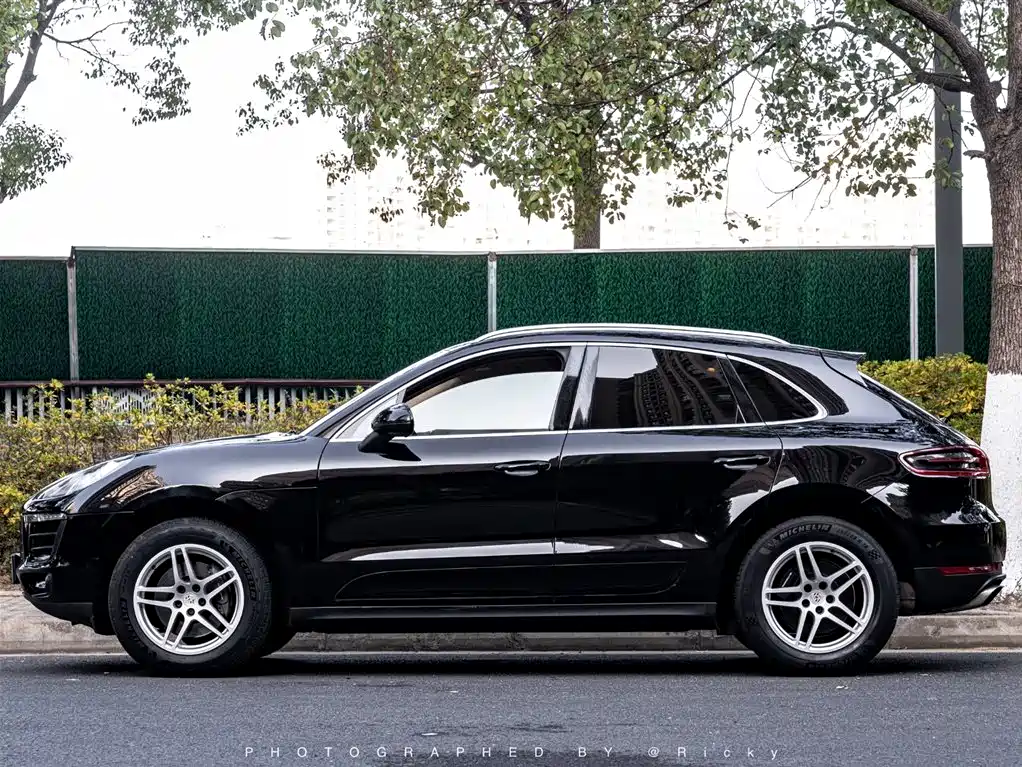 Porsche Macan 2014 Macan 2.0T фото 2