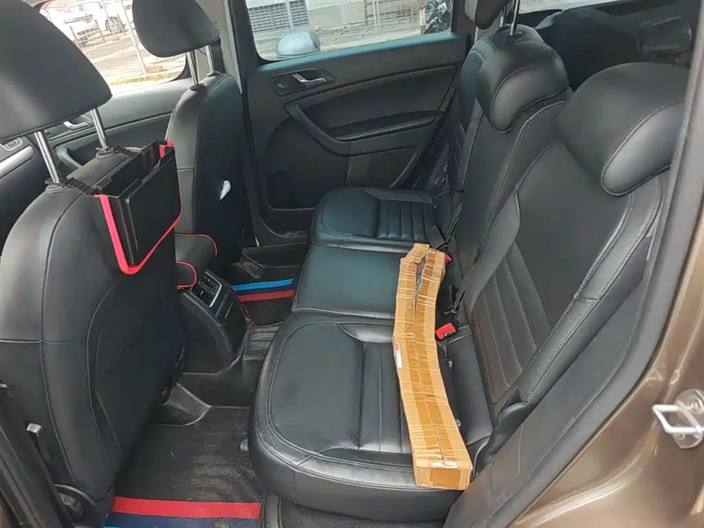 Škoda Yeti 2014 1.4TSI DSG Polar фото 24