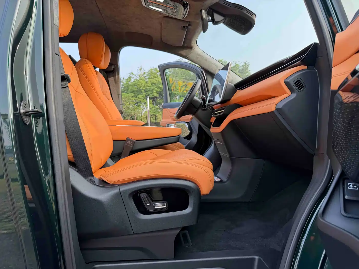 Geely Galaxy Yizhen L380 2025 Model 805km Flagship Edition AWD фото 17
