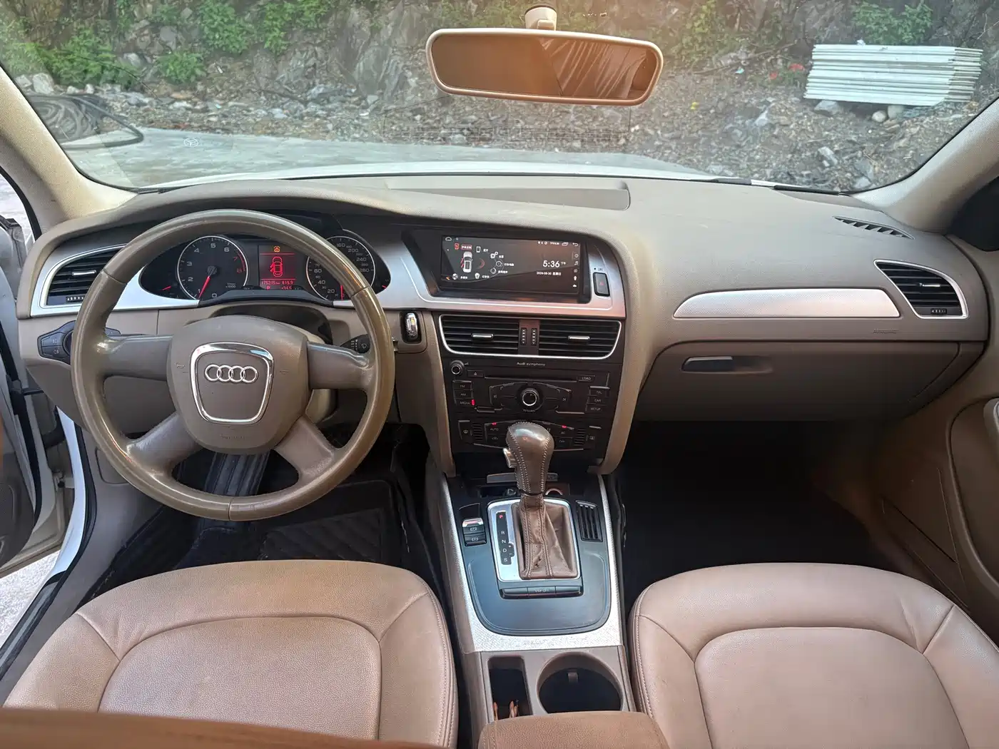 Audi A4L 2010 2010 2.0 TFSI Technology