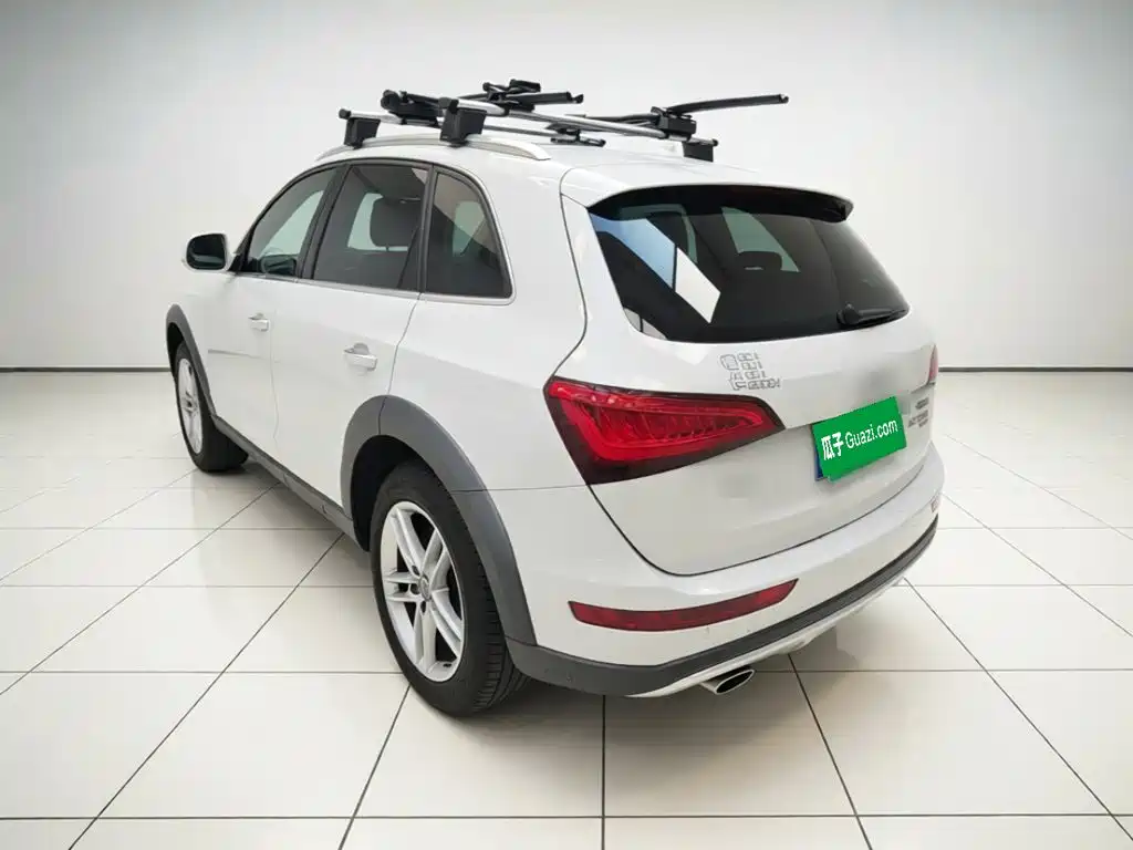 Photo 4 - Audi Q5
