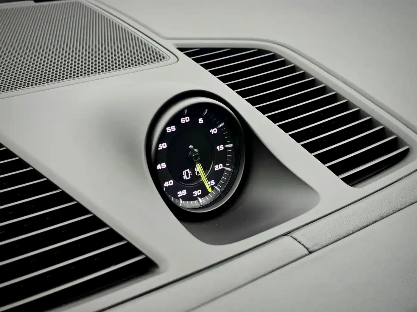 Porsche Cayenne New Energy 2021 Cayenne E-Hybrid 2.0T фото 24