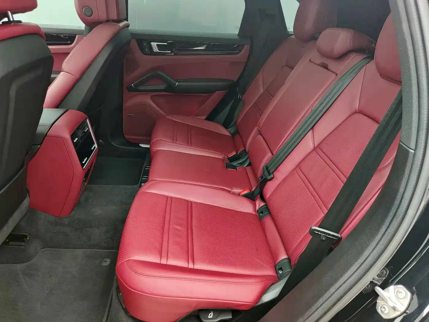 Porsche Cayenne New Energy 2021 Cayenne E-Hybrid 2.0T фото 13