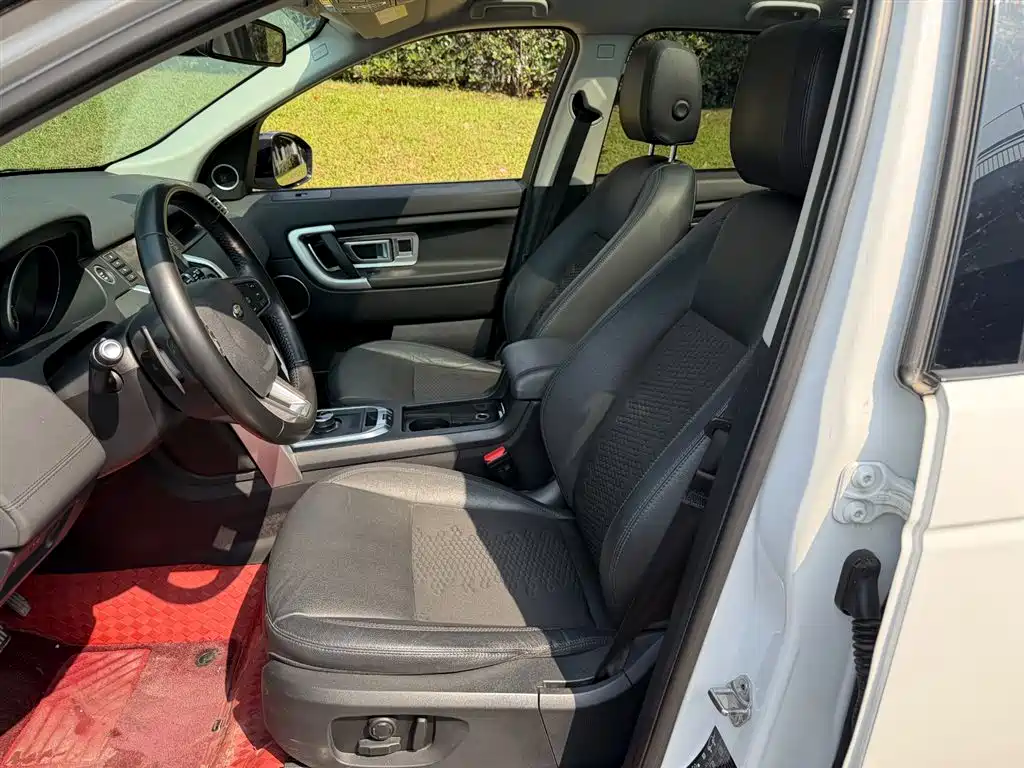 Land Rover Discovery Sport 2019 240PS SE Edition China VI фото 8
