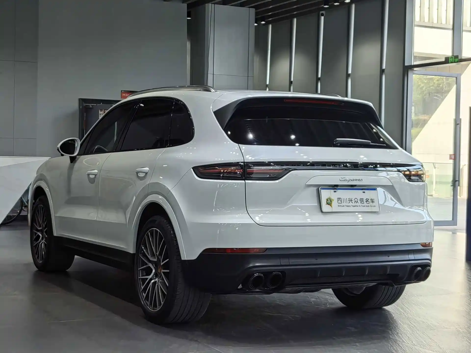 Фото 4 - Porsche Cayenne