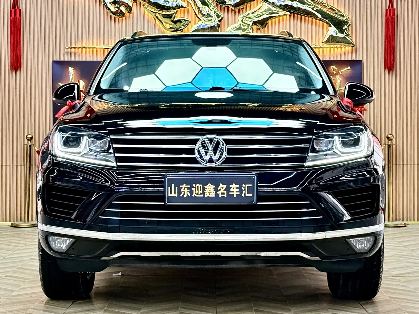Volkswagen Touareg 2017 3.0TSI Explorer Edition фото 2