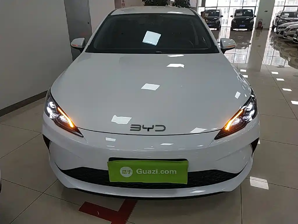BYD Hai Bao 05 DM-i 2025 DM-i Smart Drive Edition 55KM Luxury фото 3