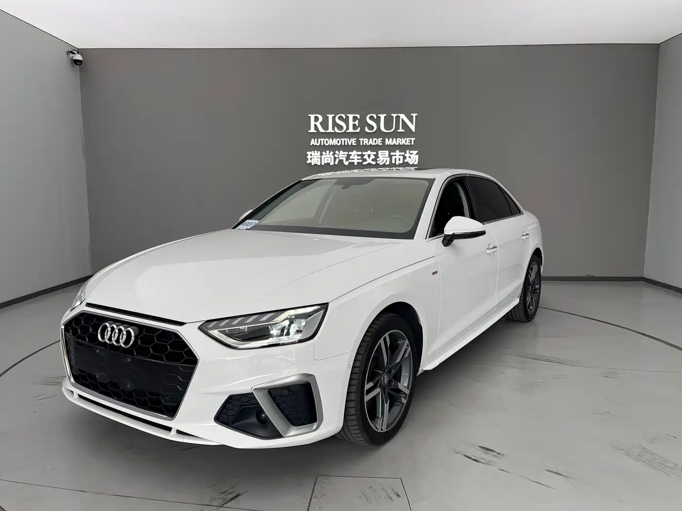 Audi A4L 2020 40 TFSI Luxury Dynamic