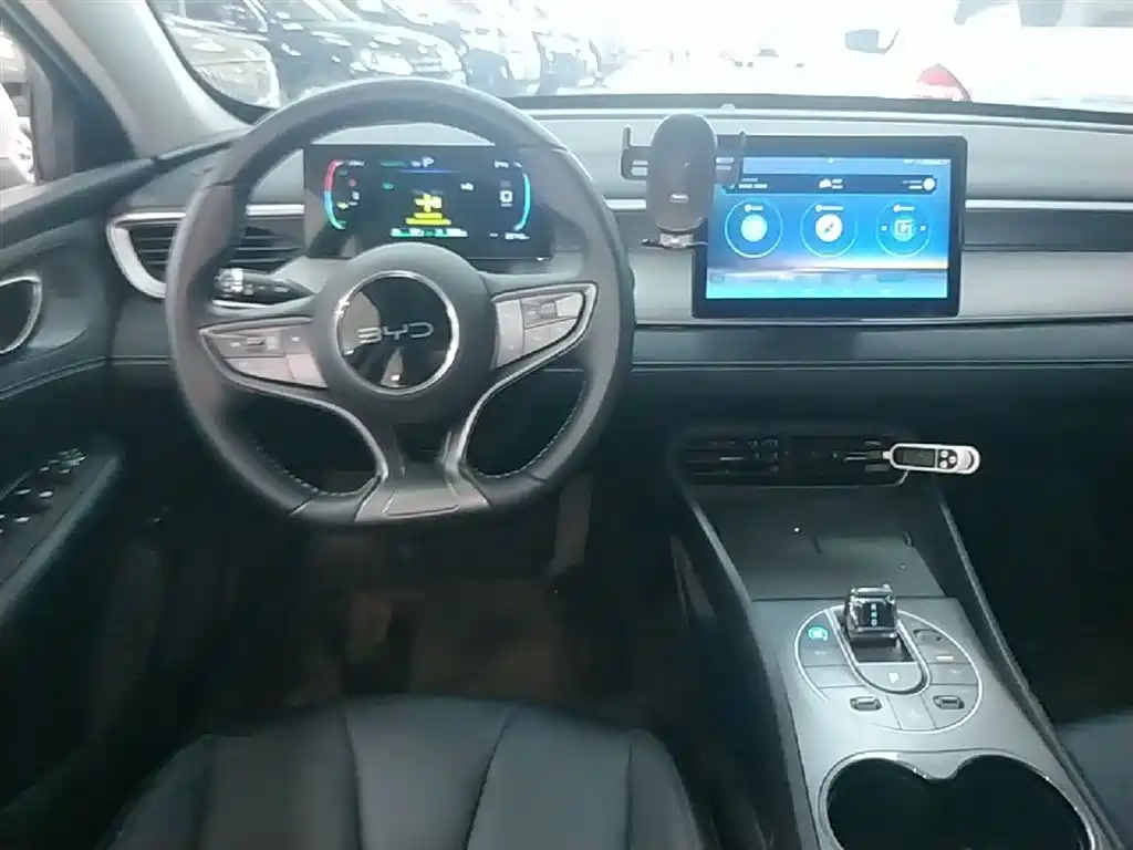 BYD Hai Bao 05 DM-i 2025 DM-i Smart Drive Edition 55KM Luxury фото 11
