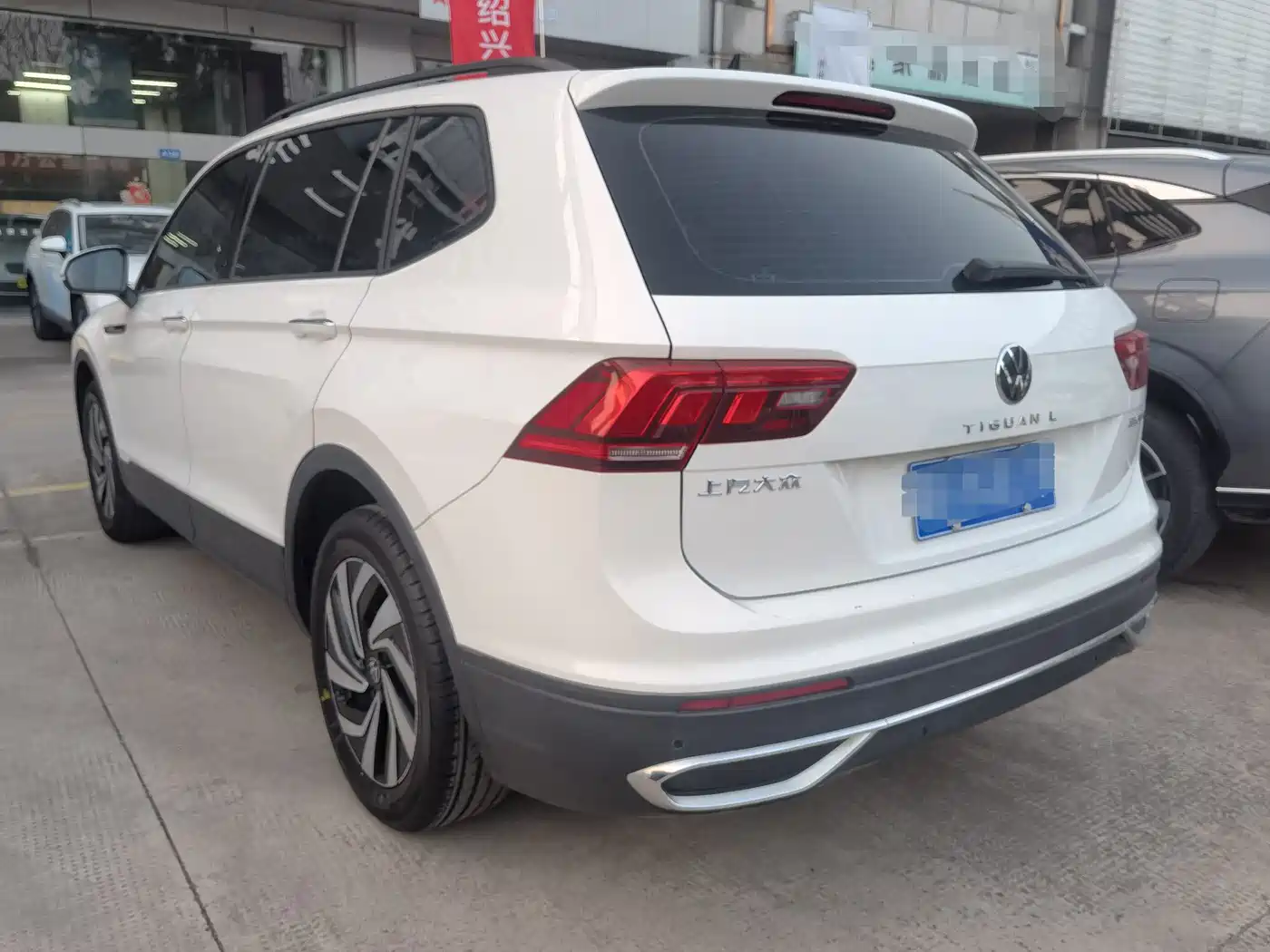 Volkswagen Tiguan L 2022 330TSI Automatic 2WD Comfort Edition фото 6