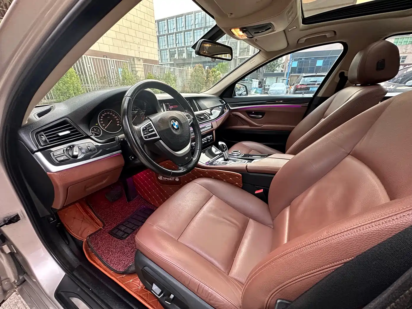 BMW 5 Series 2014 520Li Elegance фото 4