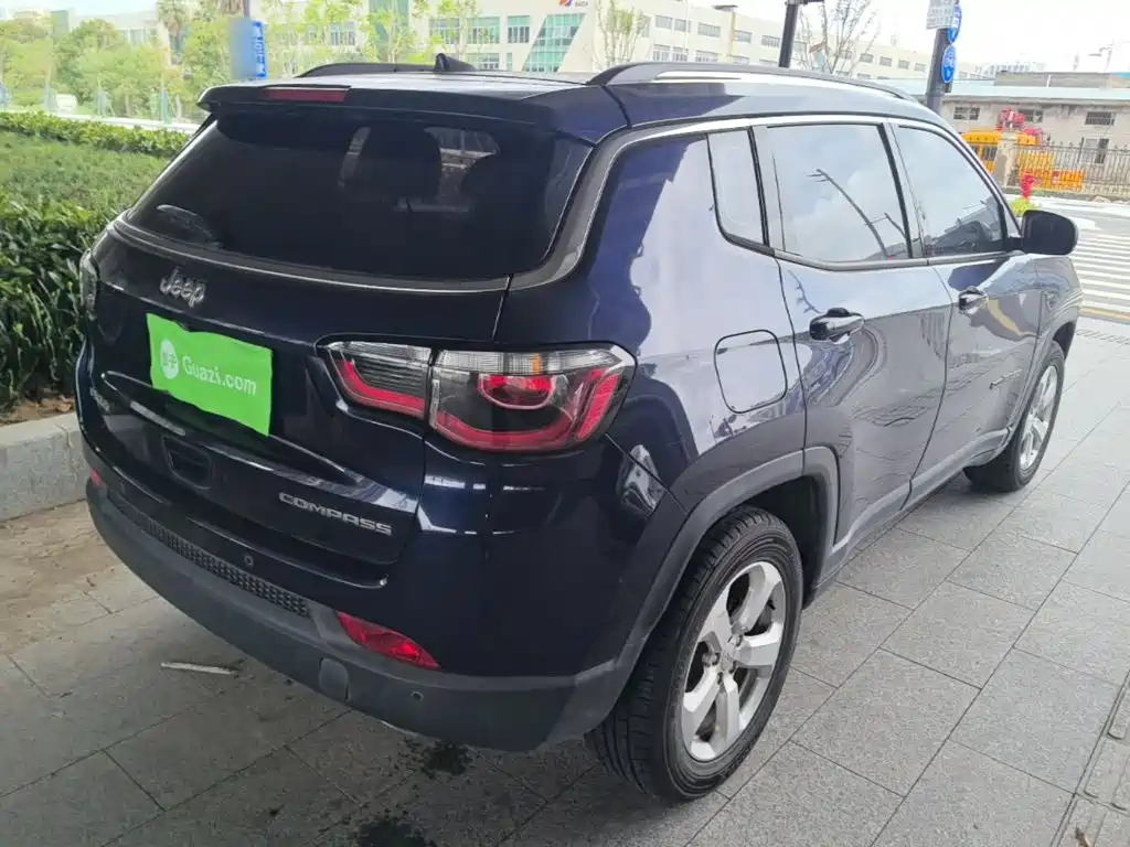 Jeep Compass 2020 2019 220T Automatic Family Edition